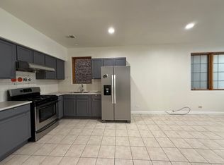 2408 S Wentworth Ave FLOOR 2, Chicago, IL 60616