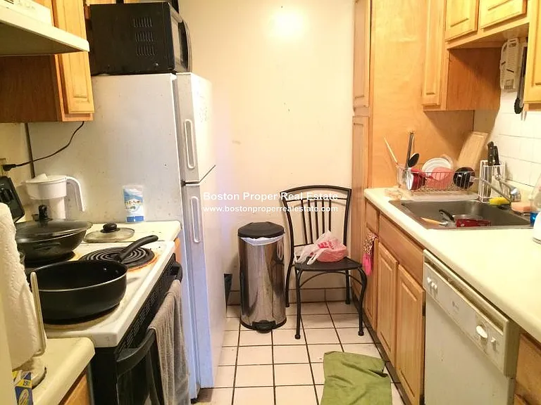1111 Boylston St #29 — Photo 4