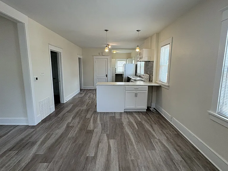 3509 N Josephine St — Photo 8