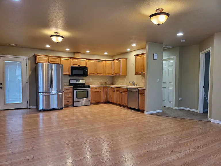 476 Marino Dr N — Photo 4