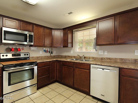 5th image of 2122 Murphys Chapel Dr