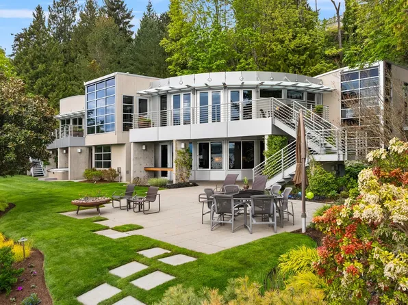 7525 NE 28th Place, Medina, WA 98039