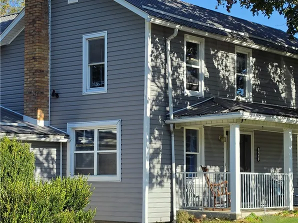 241 Brown St, Derry, PA 15627