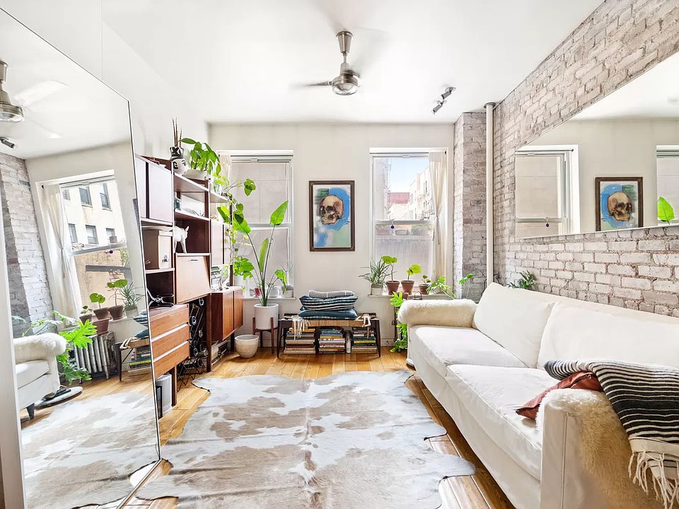 1st image of 149 Avenue C #3