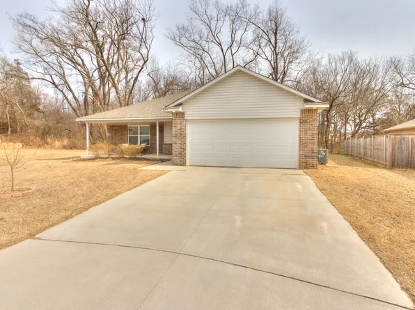823 Highgarden Cir, Noble, OK 73068