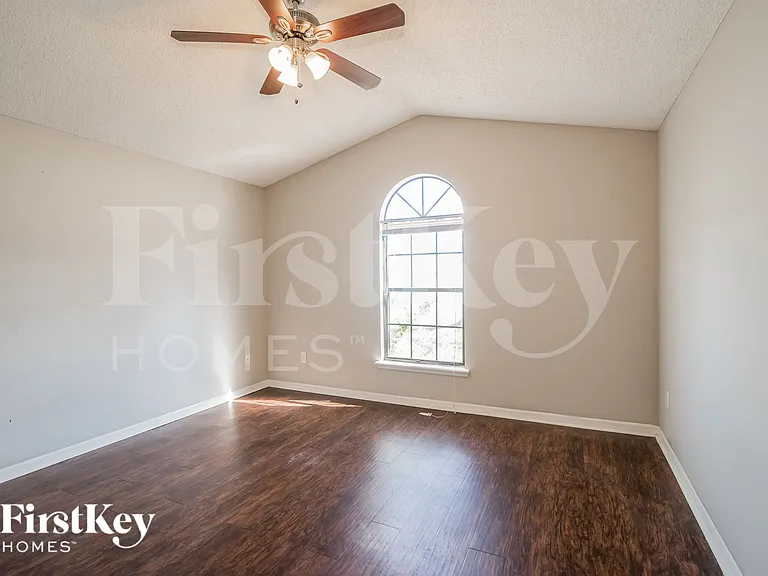 7734 Pikes Peak Dr — Photo 11