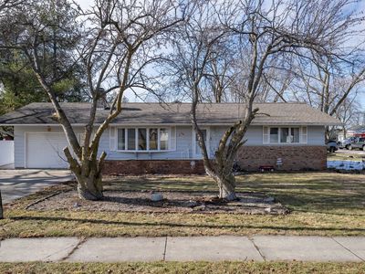 309 N West St, Mc Lean, IL, 61754