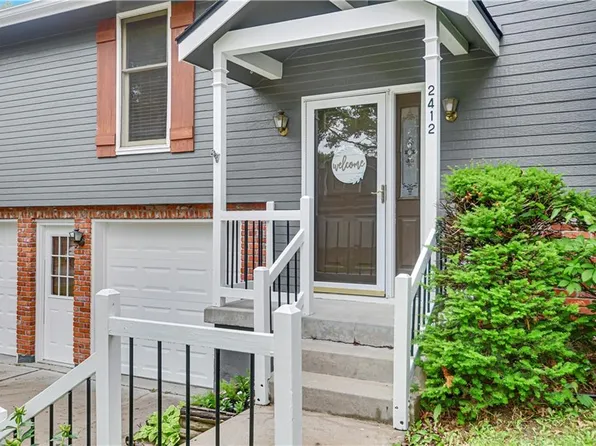 2412 NW 1st St, Blue Springs, MO 64014