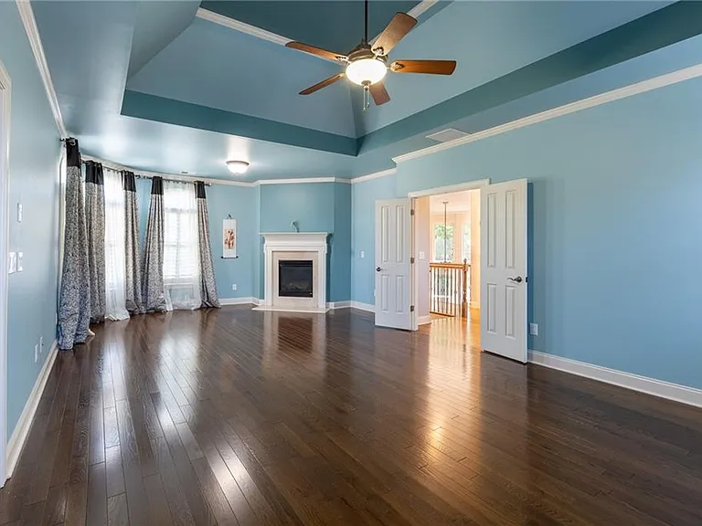 2360 Manor Creek Ct — Photo 31