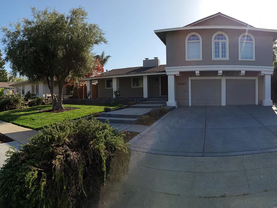 2207 Maykirk Rd