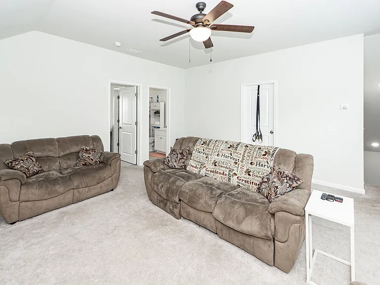 117 Sequoia Ln — Photo 16