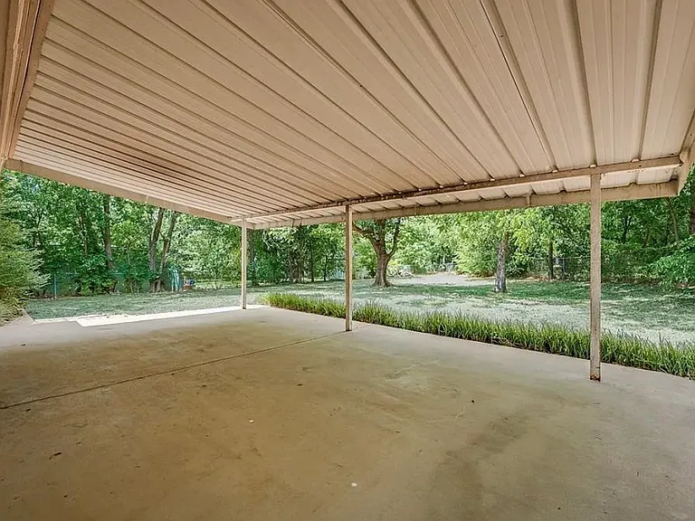 4904 Odessa Ave — Photo 4