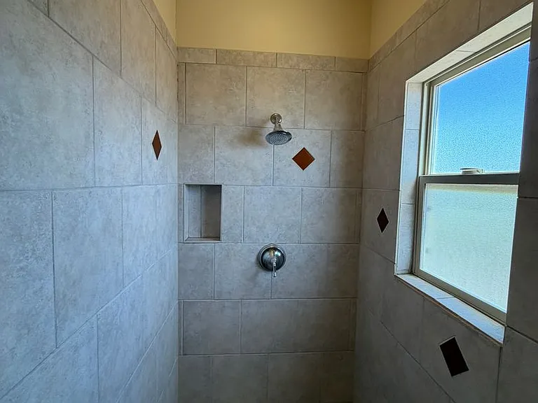 6323 Pima Pl NW — Photo 21