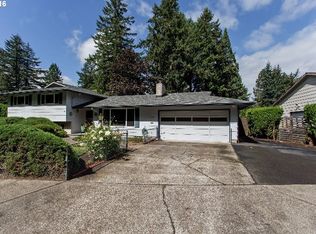 15045 SE Gladstone Dr, Portland, OR 97236