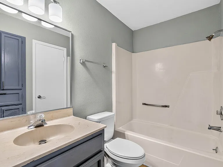 7201 Owen Ct — Photo 4