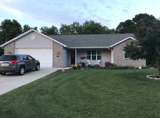 816 Woodrow St, Denmark, WI 54208