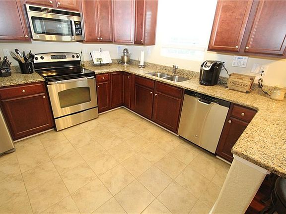 3rd image of 9461 Garrett Ave