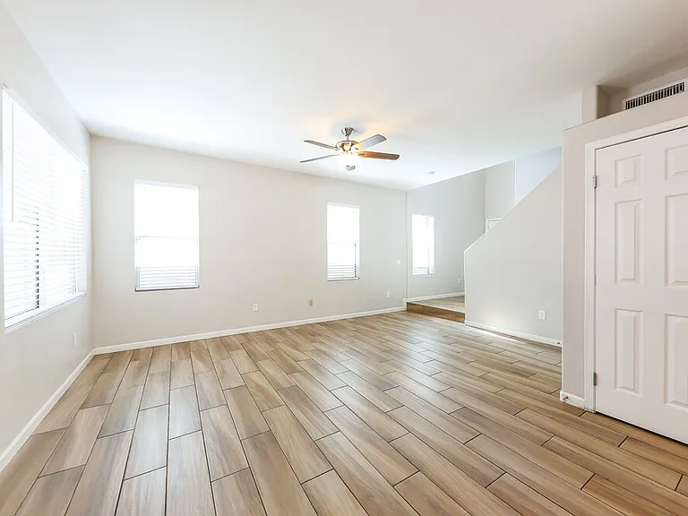 12026 W Yuma St — Photo 6