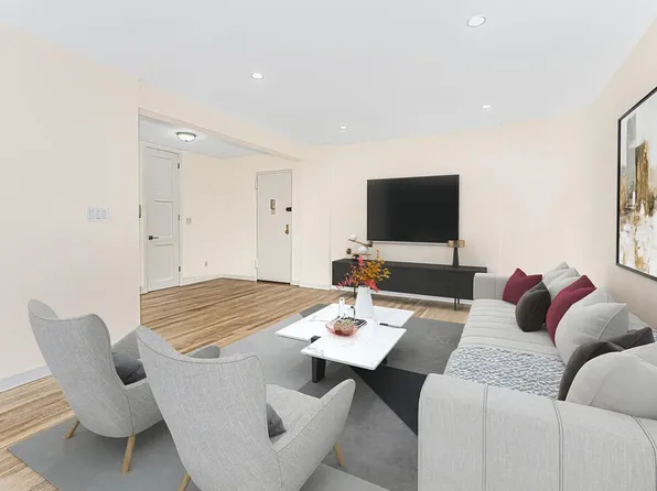 60 East 9th Street image 12 of 27