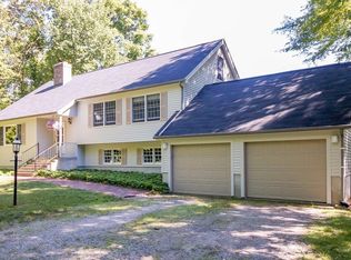 142 Great Neck Rd, Waterford, CT 06385