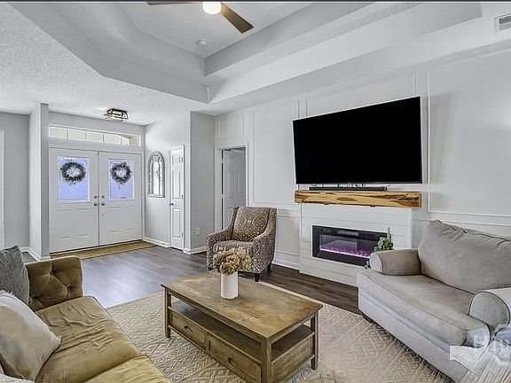 5th image of 406 Banberry Court