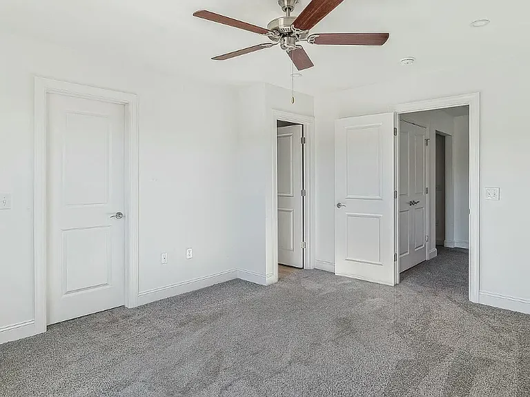 409 Kendall Dr — Photo 24