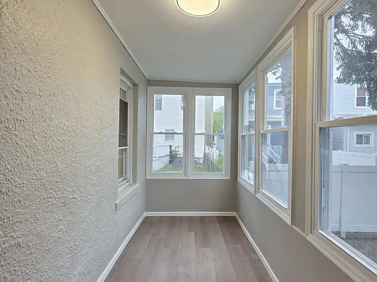 9-11 Gray St #1 — Photo 11