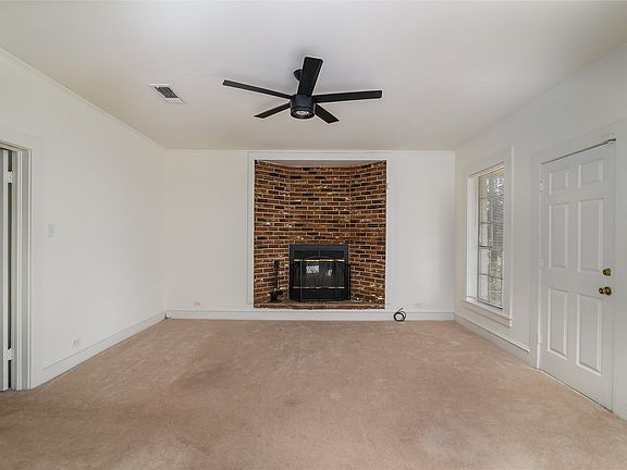 4th image of 13040 Adger Rd