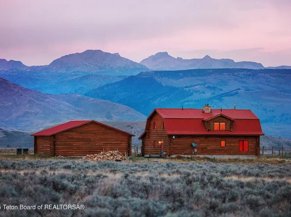 5 Black Bear Rd, Pinedale, WY 82941
