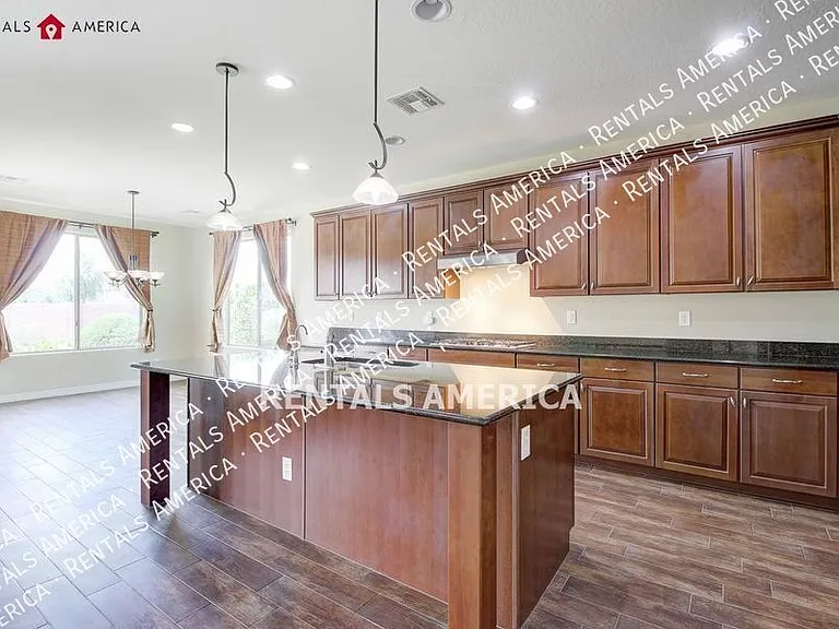73 W Crescent Way — Photo 8