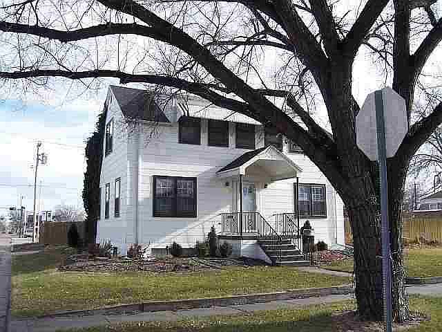 1st image of 501 S VINE