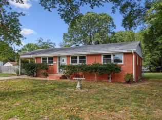 290 Colony Rd, Newport News, VA 23602