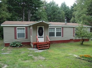 122 Kelly Rd, Mayfield, NY 12117