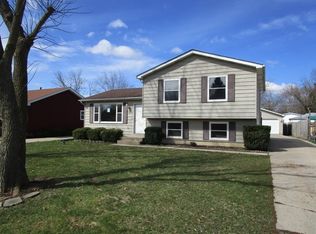 38186 N Harper Rd, Beach Park, IL 60087