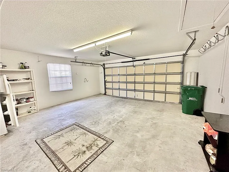 6182 Towncenter Cir — Photo 27
