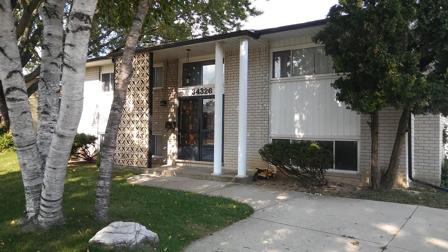 34326 Viceroy Dr photo 1
