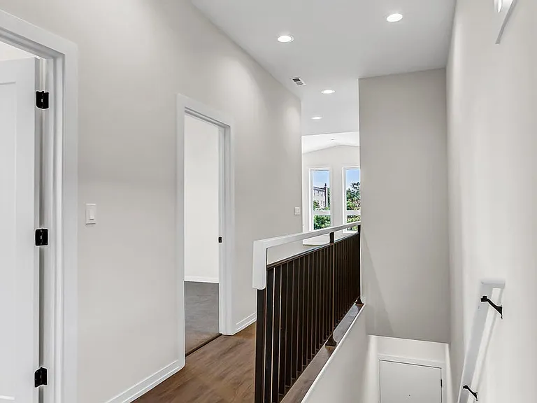 4906 S Saint Lawrence Ave #3 — Photo 10