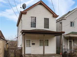 301 Fair Oaks St, Mc Kees Rocks, PA 15136