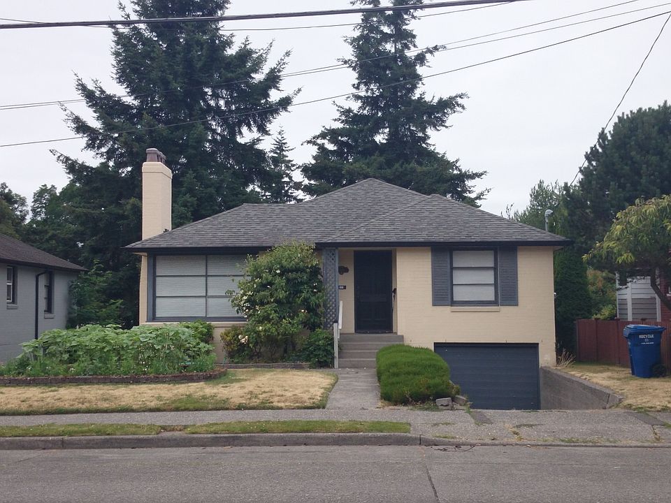 1st image of 2621 32nd Ave W