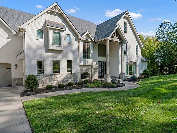 4th image of 137 Walking Stick Trail Ct
