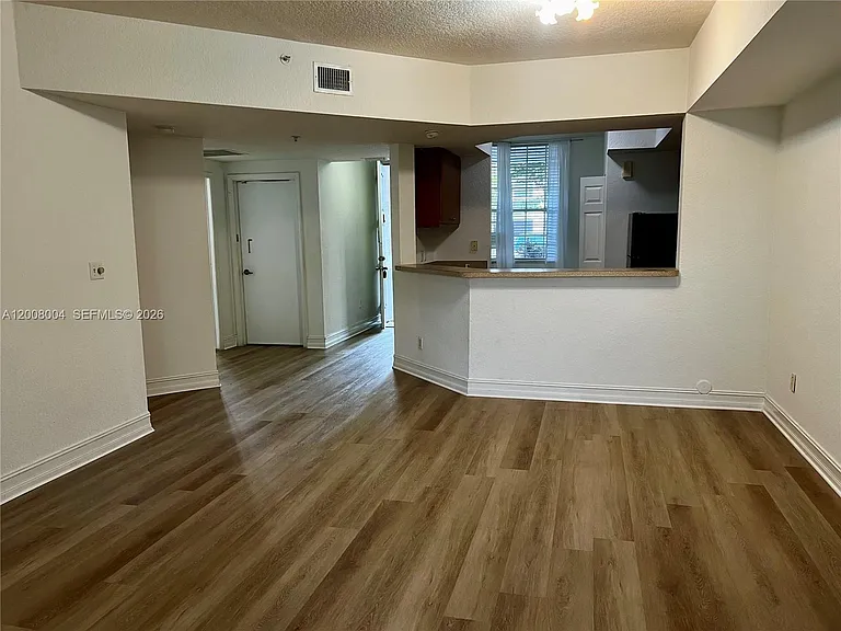 771 SW 148th Ave #1305 — Photo 6