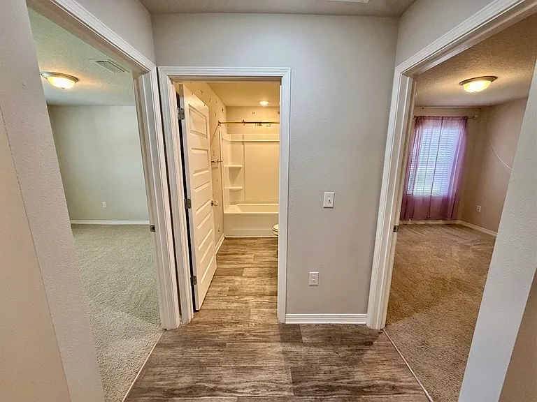 848 Jacobs Way — Photo 4