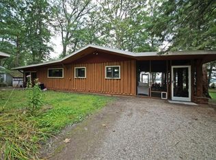 3050 Homewild Dr, Gregory, MI 48137