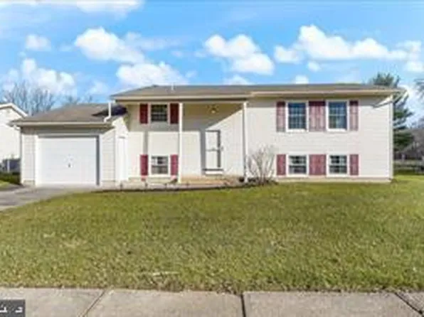 261 Oakfield Dr, Newark, DE 19713
