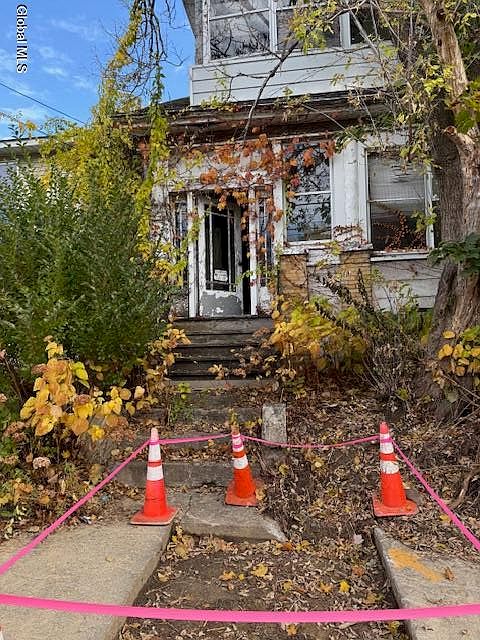 1st image of 19 Raymo Street