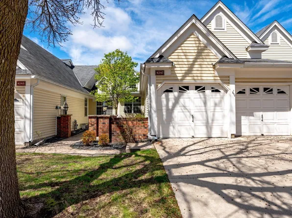 4247 Pond View Dr, White Bear Township, MN 55110