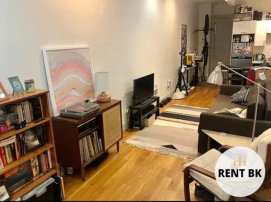 Rented by RENTBK LLC | media 7