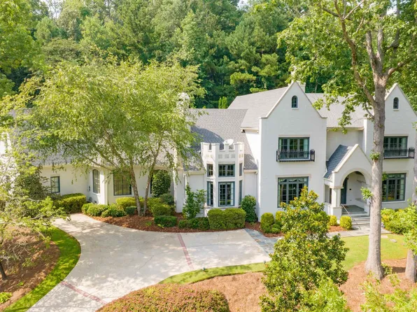 3469 Brook Mountain Ln, Mountain Brook, AL 35223