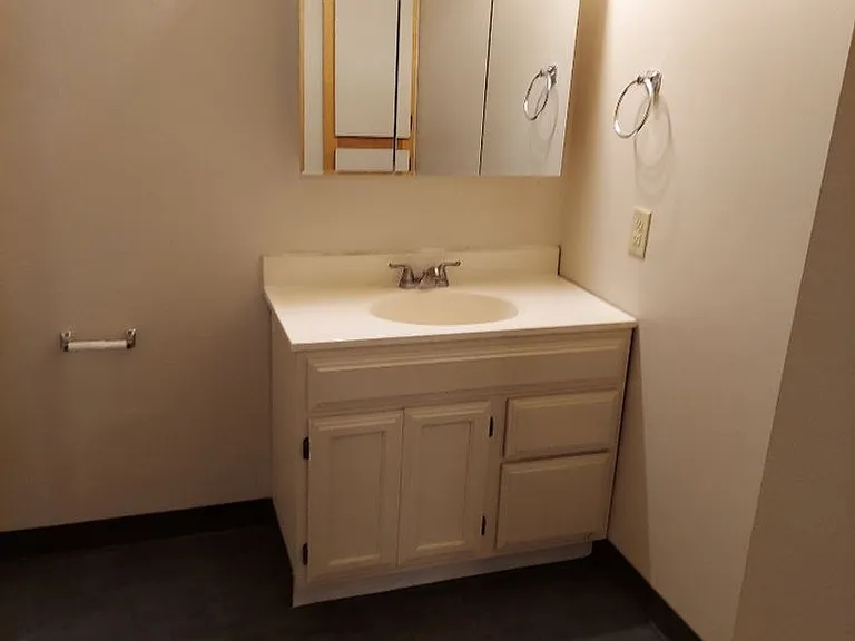 8402 NE 8th Way — Photo 6