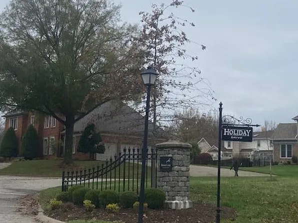 3628 Gateview Cir, Louisville, KY 40272